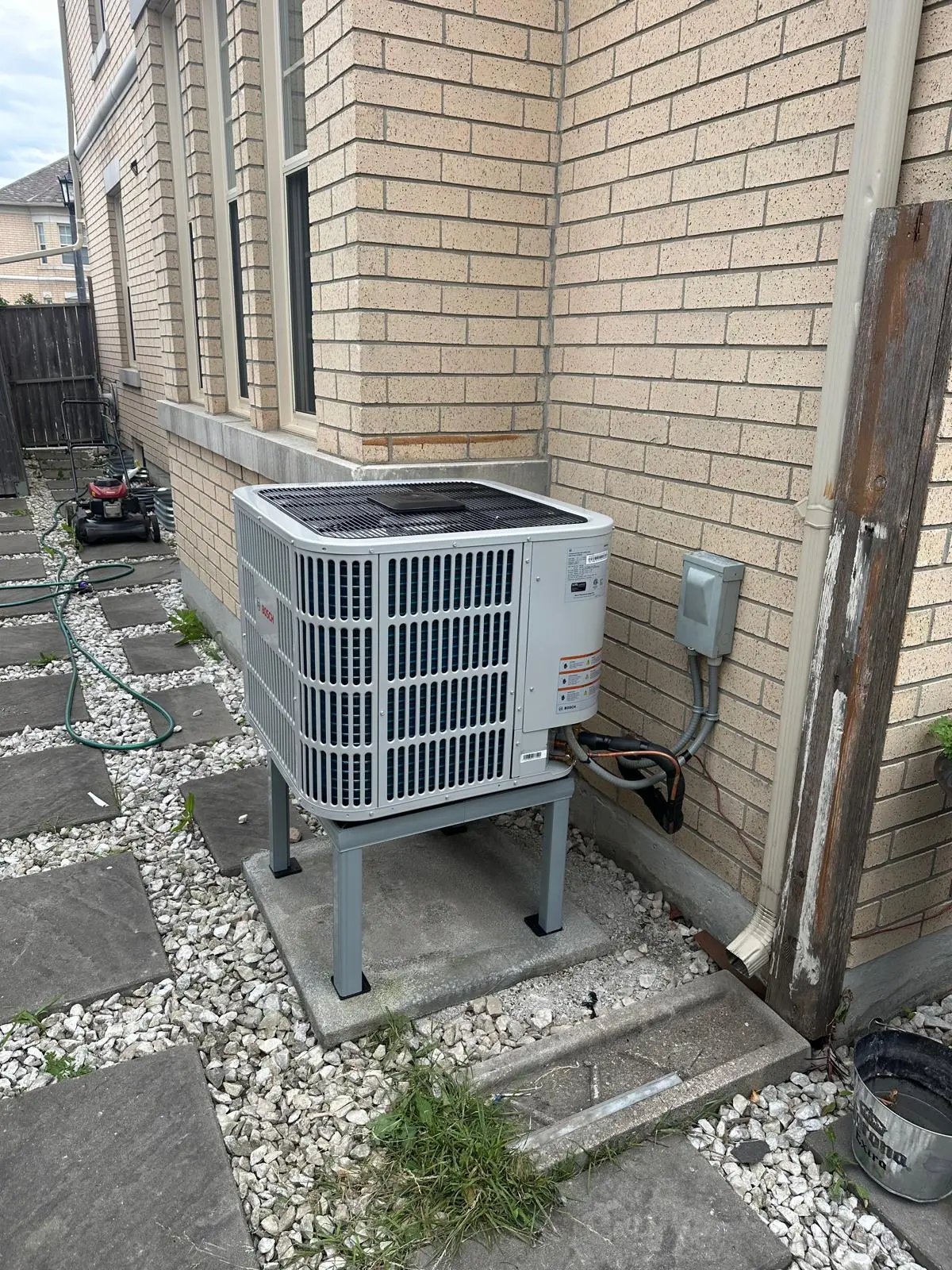 This is a random alt